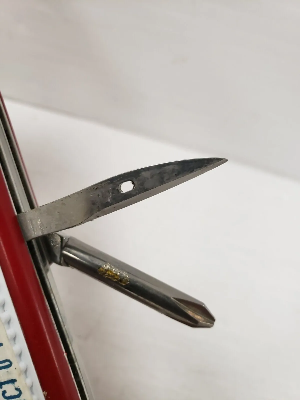 (66553-8) Victorinox Camper Swiss Army Knife