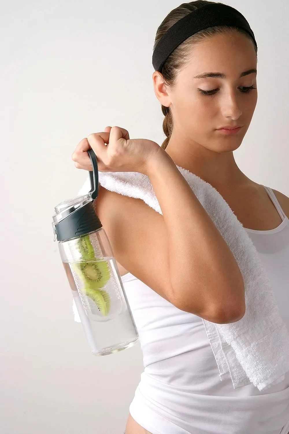 Asobu Flavor It Infuser Water Bottle Pure Fruit Flavour 2 Go, Smoke