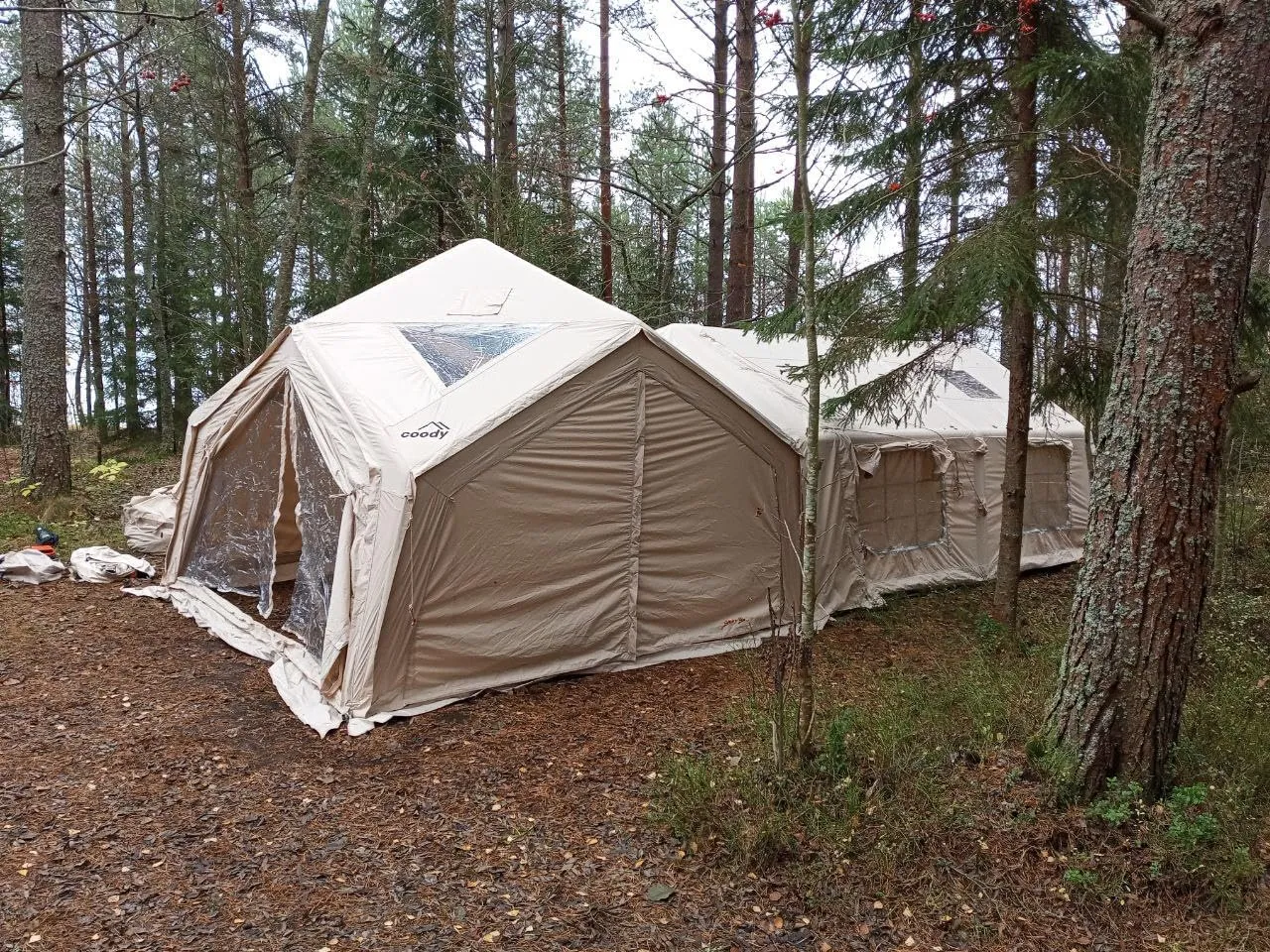 Coody | Rbm Outdoors Koala/Hub/Octopus Inflatable Tents for Camping with Stove Jack, 2/8/10 Person Luxury Canvas Blow Up Tent, 2 Room, Easy Setup Casa de Campaña, Large Inflatable House with Pump