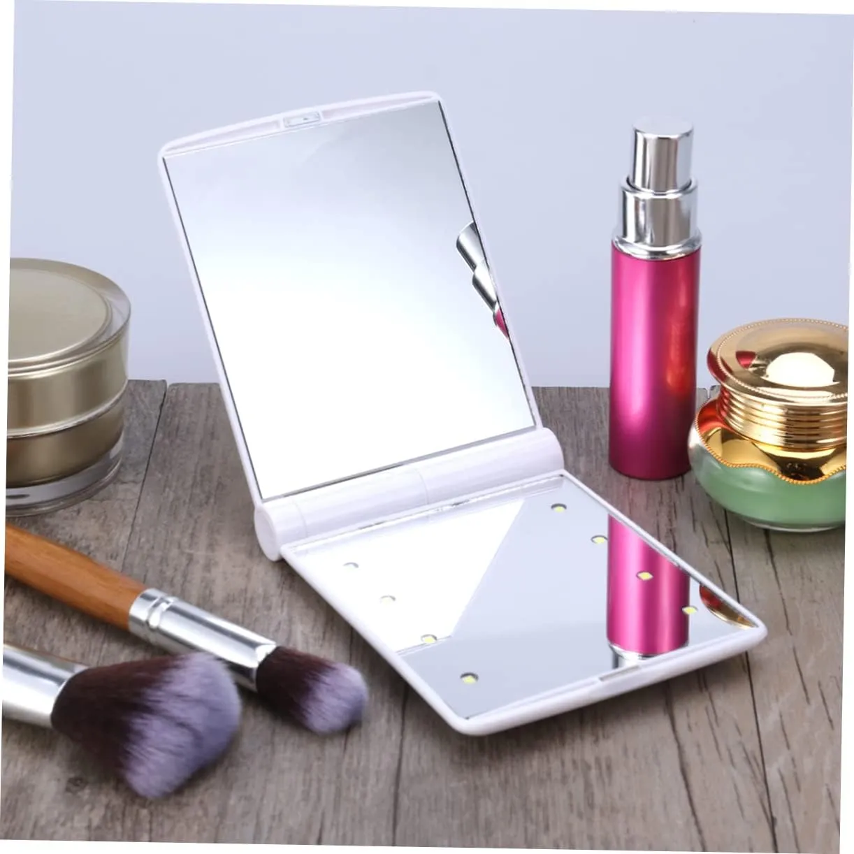 DOITOOL 3pcs Led Lighted Makeup Mirror 330° Rotation Portable Compact 8-led Led Folding Mirror for Travel Home Use Bright Reflection White