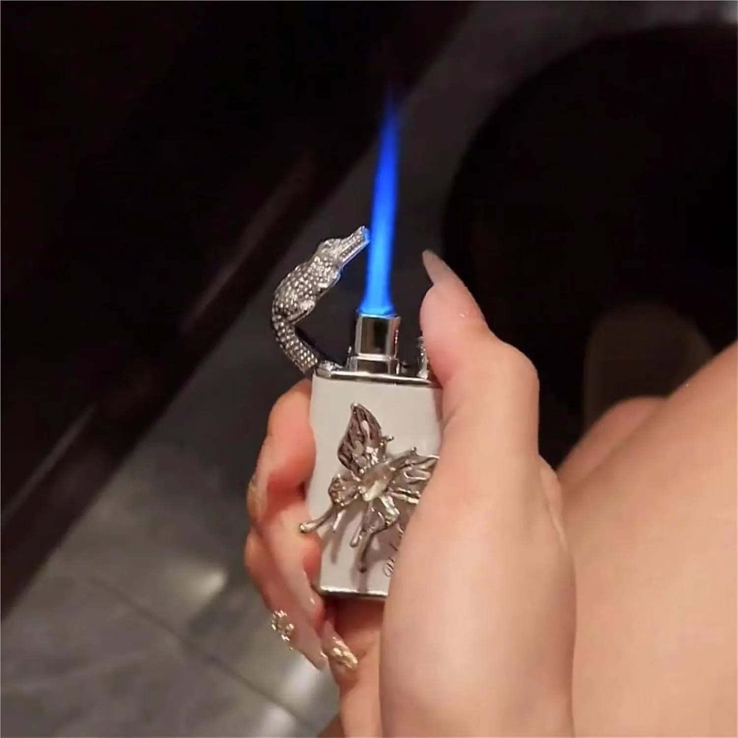 Dual Flame Convenient Metal Refillable Lighter, Retro Embossed Design, Adjustable Flame, Refillable Butane Gas Lighter, Gift for Men (Fuel Not Included)(Black1)