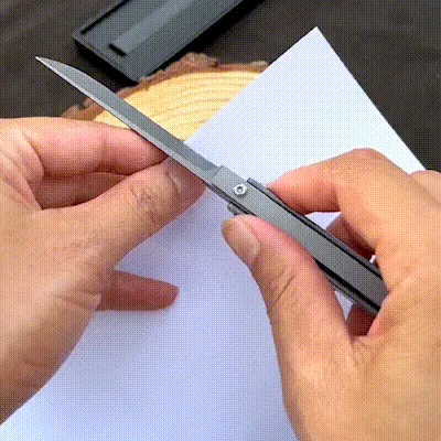 Foldable Tactical Knife - Multifunctional Outdoor Tool