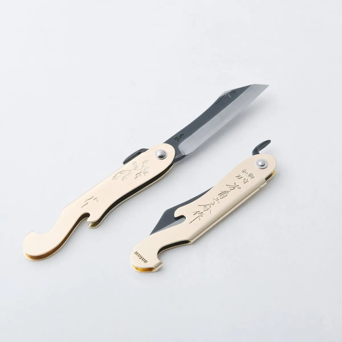 Fuji Knife Blue Steel / Japanese folding knife & bottle opener