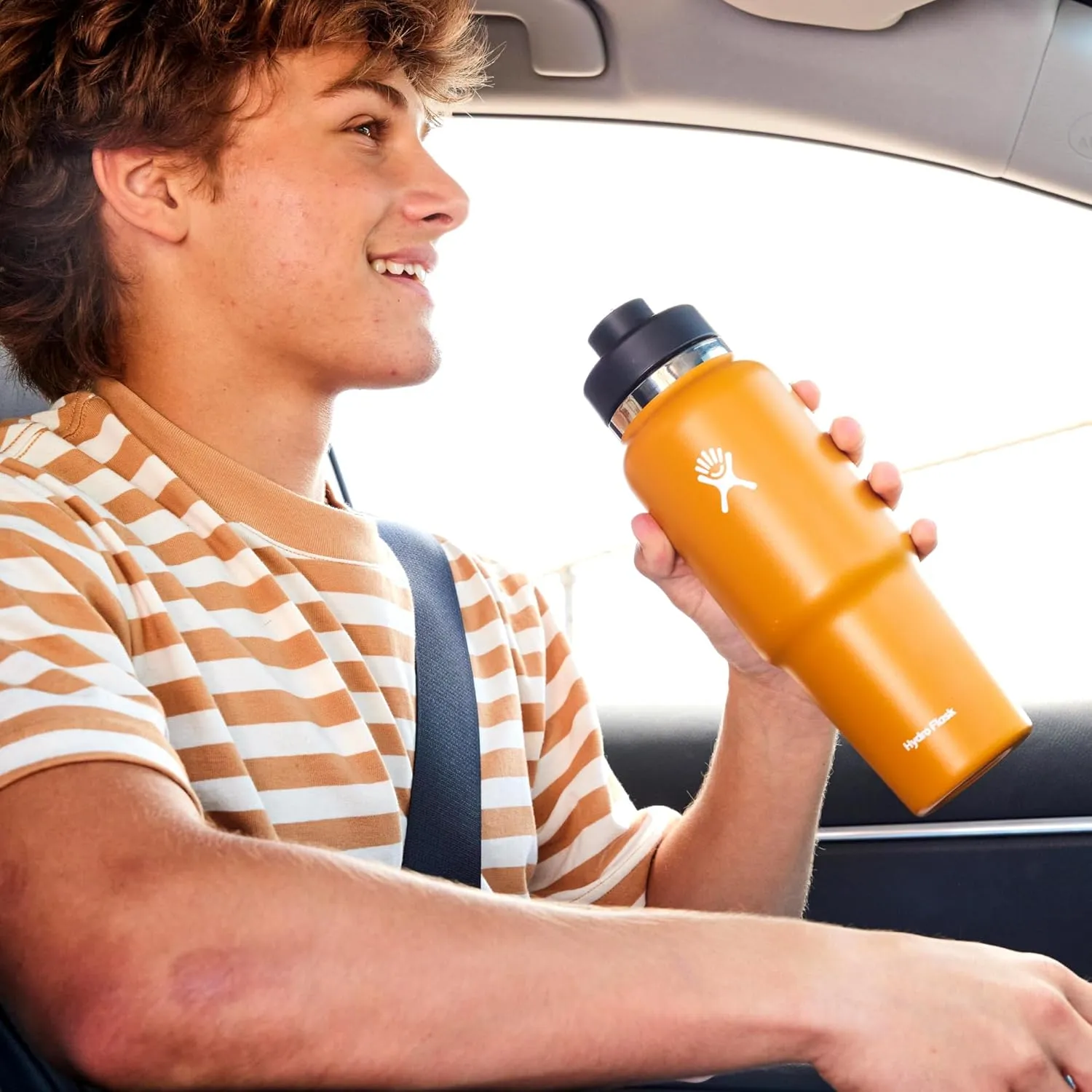 Hydro Flask 32 Oz Wide Flex Chug Cap Travel Bottle Cascade
