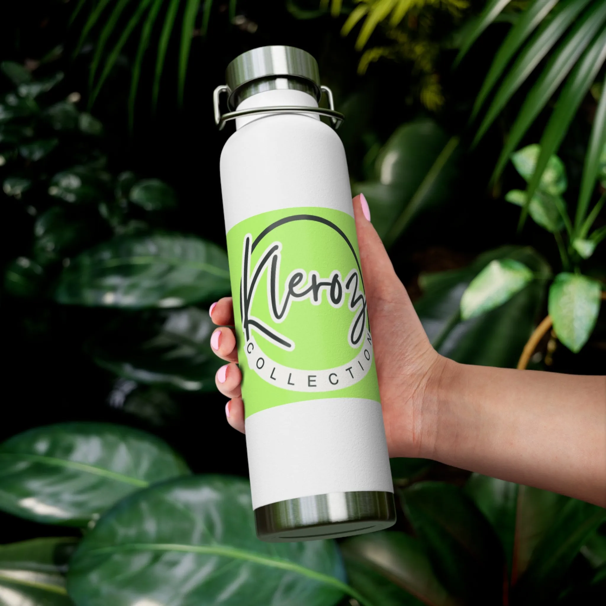 Insulated Water Bottle - Neroz Collection (22oz, Stylish & Functional)