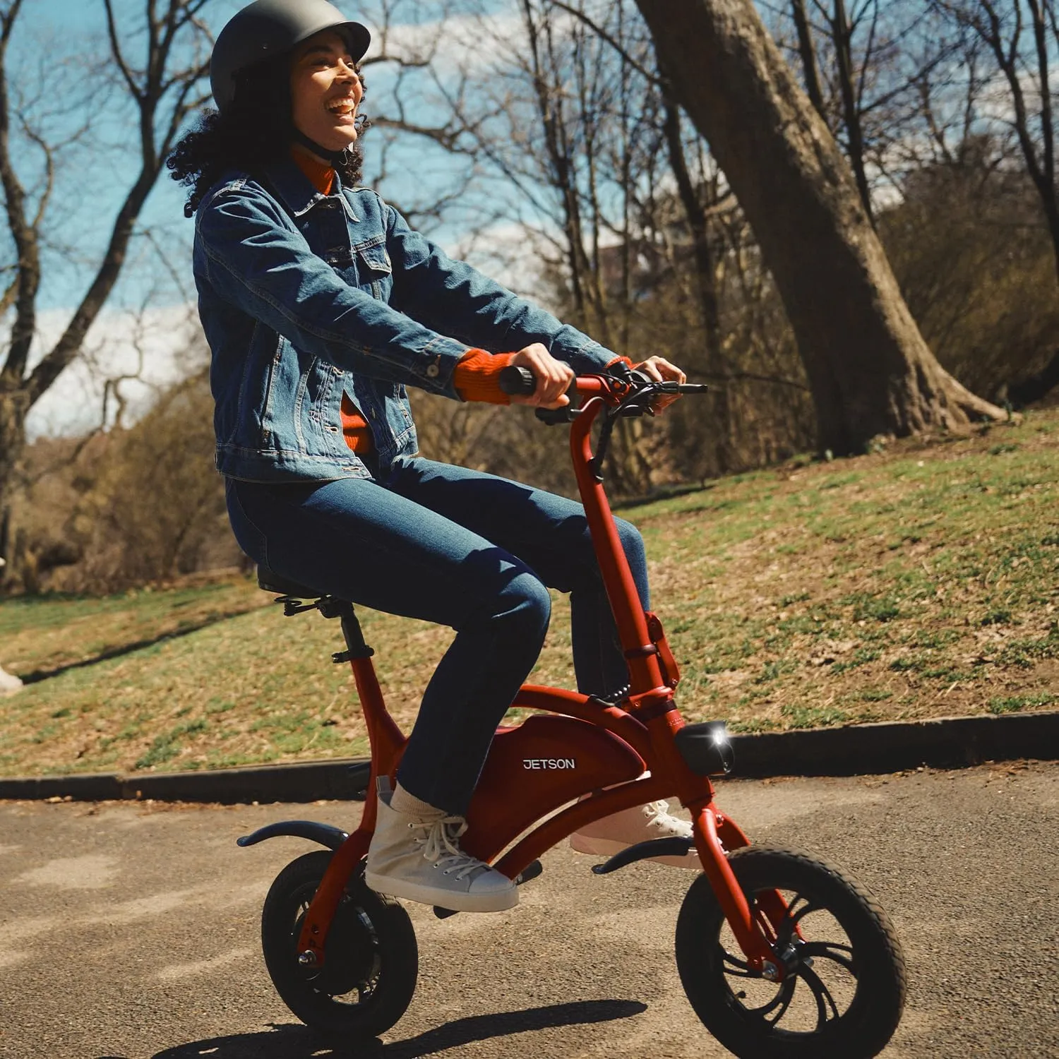 Jetson Bolt Folding Electric Ride-On Bike, Easy-Folding, Built-in Carrying Handle, Twist Throttle, Up to 15.5 MPH, Ages 13 