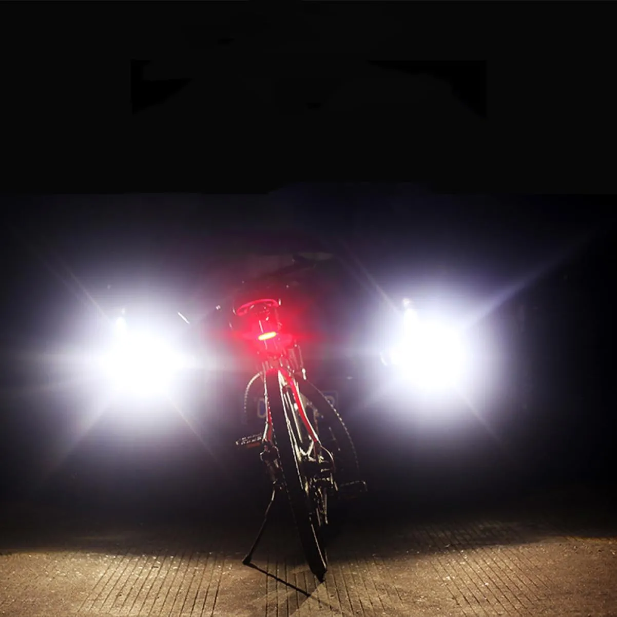 Kisangel Rechargeable Bike Tail Light Rear Light for Night Cycling Safety Easy Install for Outdoor Enthusiasts