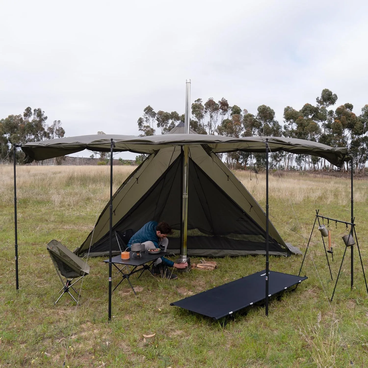Naturehike Ranch Fire Teepee Tent with Stove Jack, 4-6 Person Waterproof Windproof 4 Season Tent for Cold Weather Camping