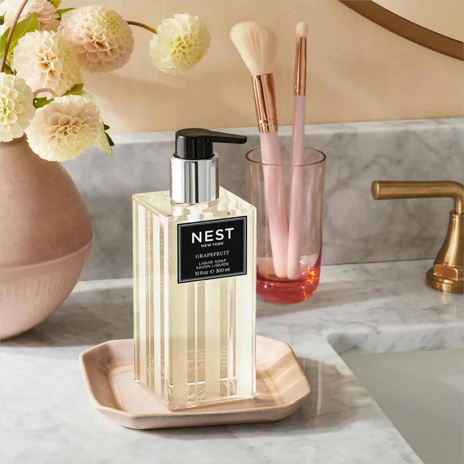NEST New York Liquid Soap, Pumpkin Chai - 10 fl oz - Cleanses & Nourishes Skin - Approx. 300 Pumps Per Bottle - Gluten Free & Cruelty Free
