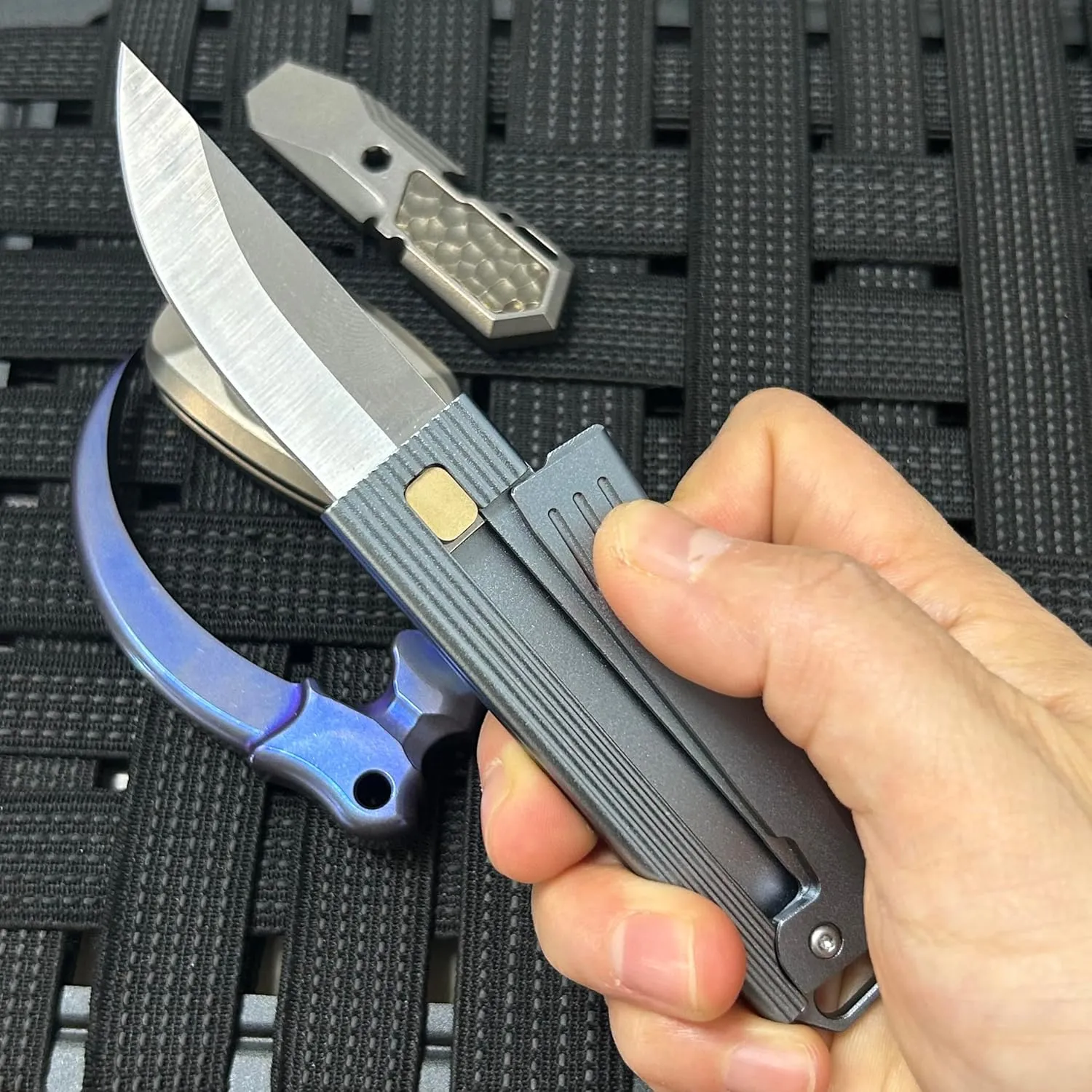 Pocket Knife Aluminum Daily Useful Folding Knife Multifunctional EDC Knife (Black)