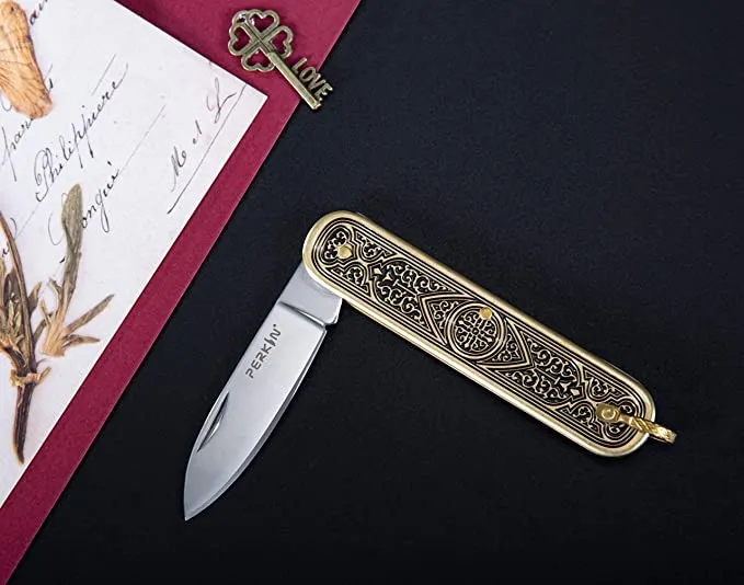 Pocket knife UK Legal, Foldable and Non- Locking Legal to Carry - B22