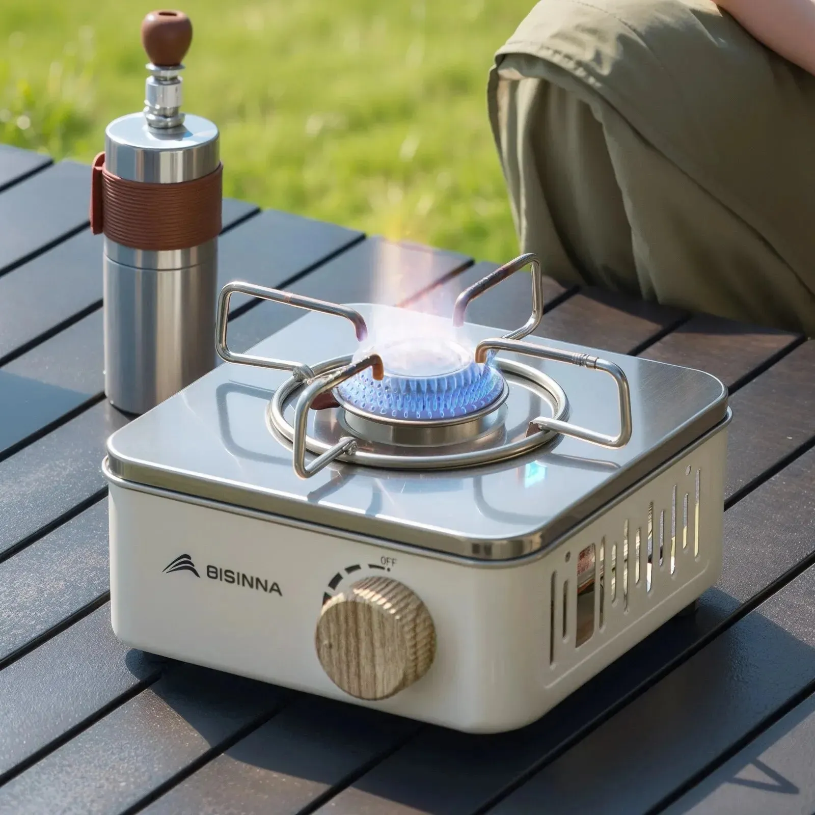 Royaleva Portable Camping Gas Stove – 2800W High-Power Outdoor Cassette Burner