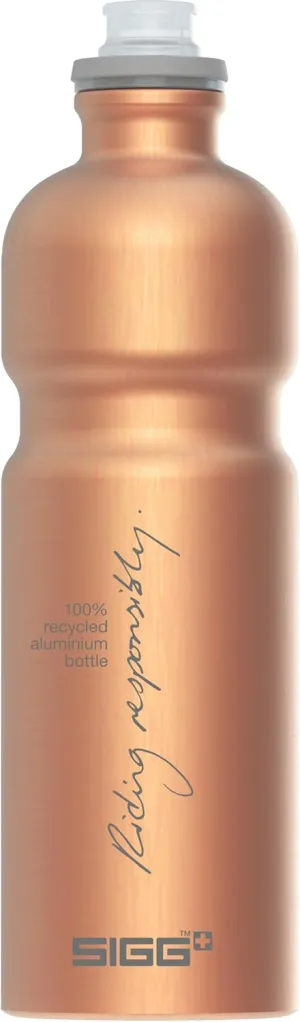 SIGG - PCR Aluminum Water Bottle - Move MyPlanet - Copper - Leakproof - Lightweight - BPA Free - 25 Oz
