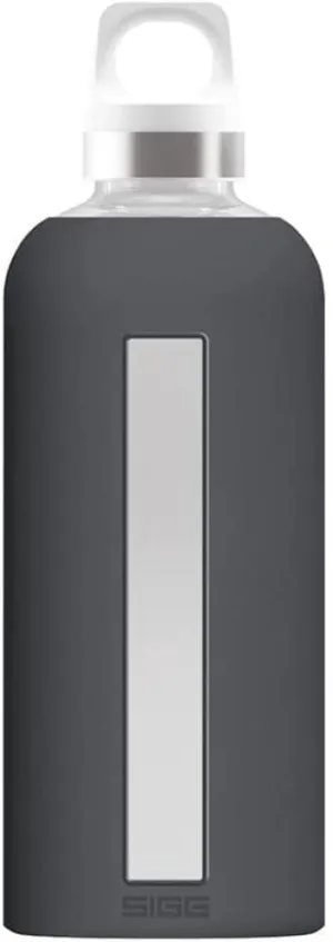 SIGG - Star Water Bottle - BPA-Free, Leak-Proof Glass Bottle, Anti-Shock - Non-Slip Silicone Case - Designed in Switzerland - Shade - 17 Oz