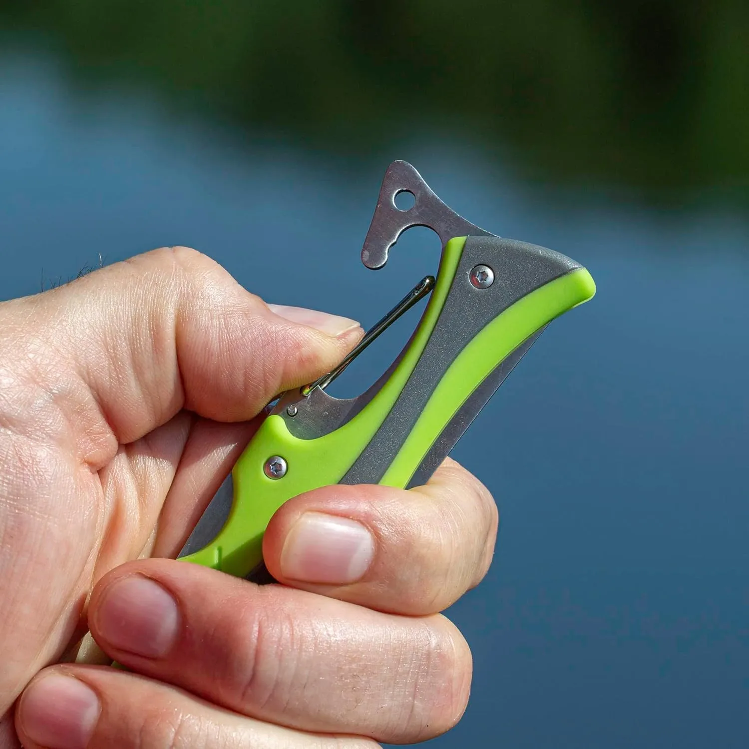 Smith’s RegalRiver 4-Inch Folding Flex Fillet Knife – Green – Stainless Steel Locking Blade – Pocket Knife – Fisherman Accessory – Carabiner – Portable – Fish Cleaning & Deboning