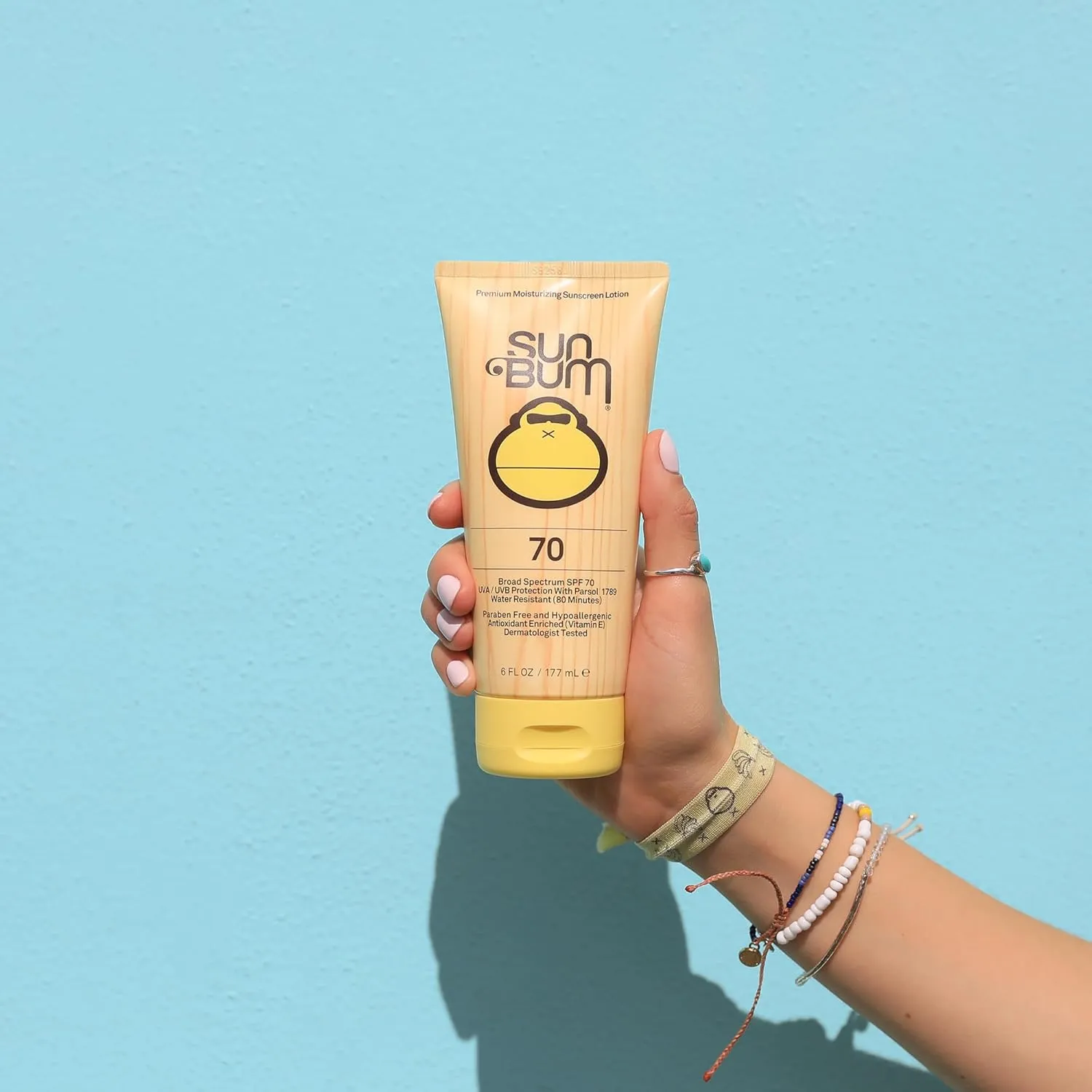 Sun Bum Original Moisturizing Sunscreen SPF 70 Lotion - Broad Spectrum UVA/UVB - Water Resistant & Non-Greasy Protection, Paraben Free, Gluten Free - SPF 70 - 6 oz. Bottle - 1 Count