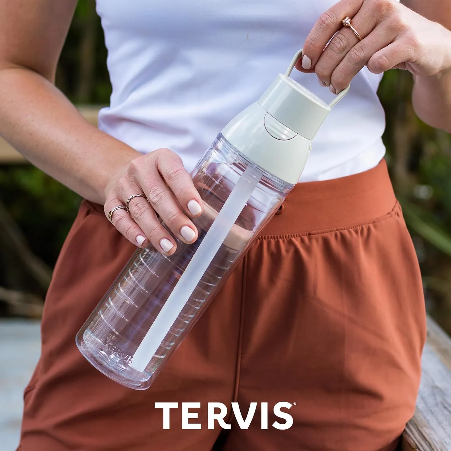 Tervis Peanuts - Charlie Brown Zig Zag Made in USA Double Walled Insulated Tumbler Travel Cup Keeps Drinks Cold & Hot, 24oz Venture Lite Water Bottle, Classic